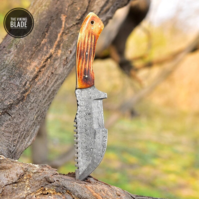 Custom Handmade Damascus Steel Hunting Skinning TRACKER KNIFE SURVIVAL Comes With Genuine Leather Cover