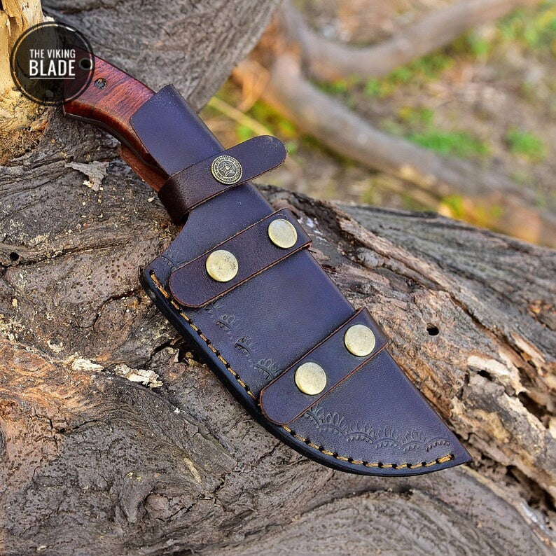 Handmade Hunting Bushcraft Tactical Knife Forged Damascus Steel Survival EDC Comes with Genuine Leather Sheath