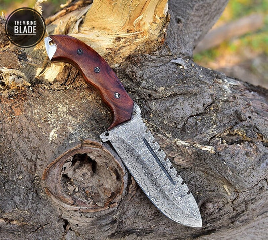10" Handmade Damascus Steel Tracker SKINNING Hunting Knife WOOD HANDLE Comes with Genuine Leather Sheath