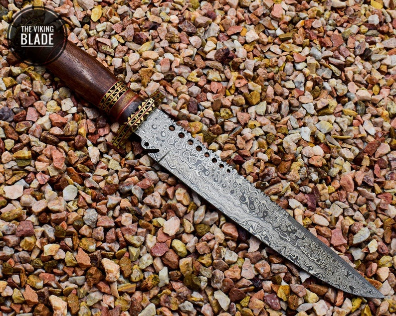 Fancy Handmade Damascus Steel Hunting and Camping Knife With Leather Sheath