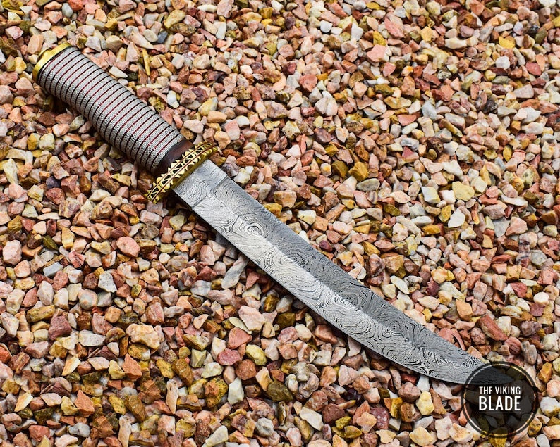 Handcrafted Damascus Steel Camping Knife For Collectors Spiral Copper &Stainless Steel Wire Sturdy Handle