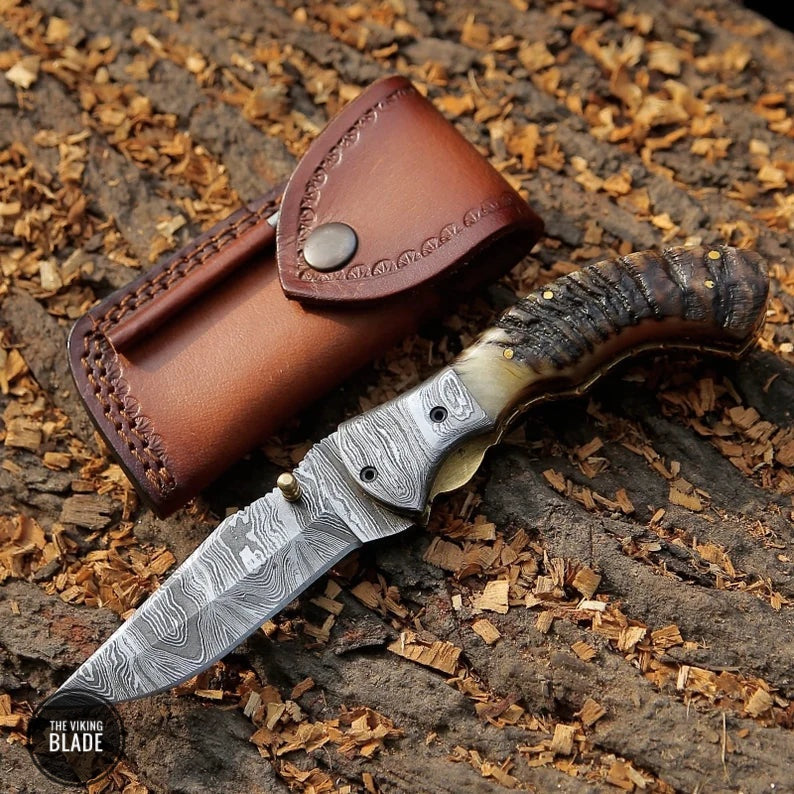 Handmade Damascus Steel Folding Blade Knife (Ram Horn Handle)