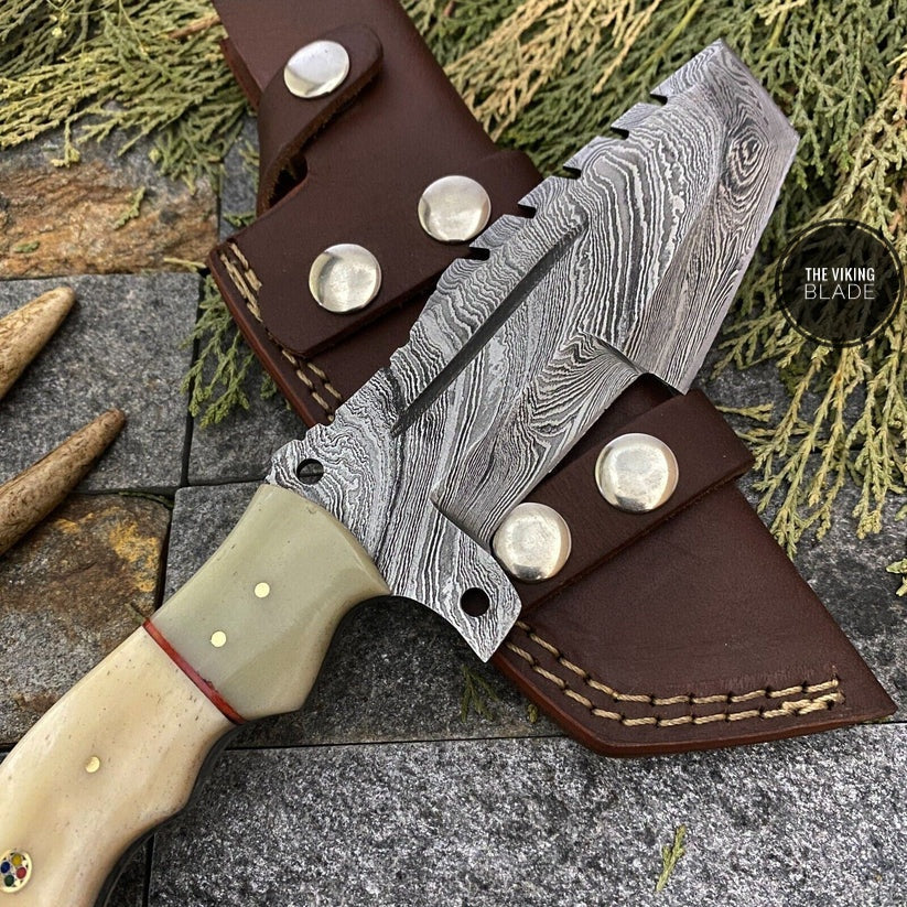 CUSTOM HAND FORGED DAMASCUS STEEL TRACKER HUNTING KNIFE WITH SHEATH