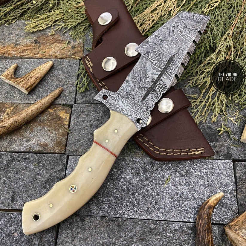 CUSTOM HAND FORGED DAMASCUS STEEL TRACKER HUNTING KNIFE WITH SHEATH