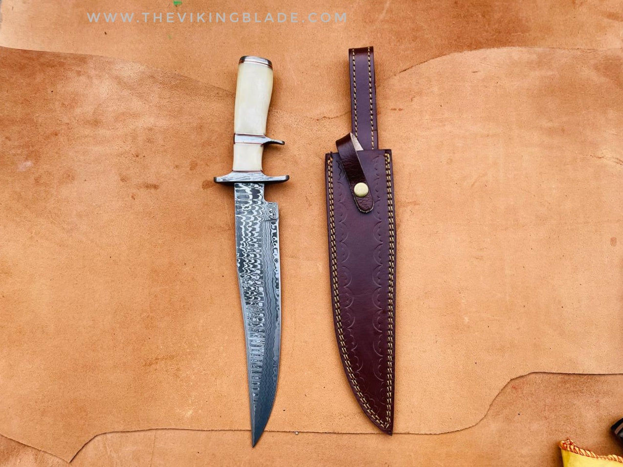 Custom Handmade Damascus Steel Hunting Bowie Knife With Leather Sheath