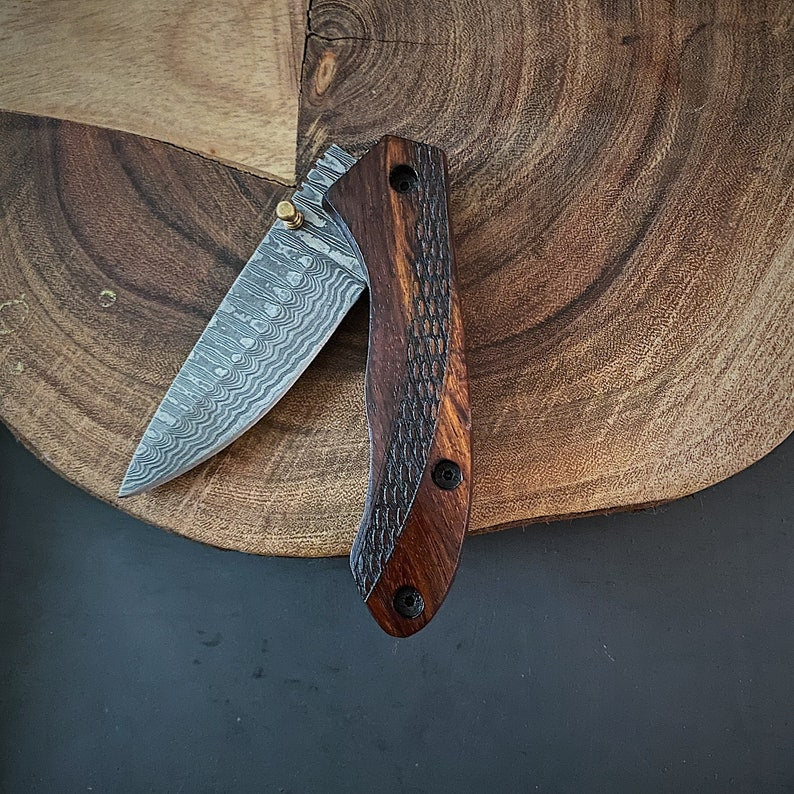 Custom Handmade Damascus Steel Folding Pocket Knife with Genuine Leather Pouch – Hand-Forged EDC Knife