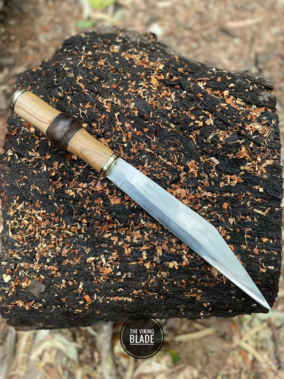 Outdoor-ready J2 stainless steel Seax knife for hunting and bushcraft.