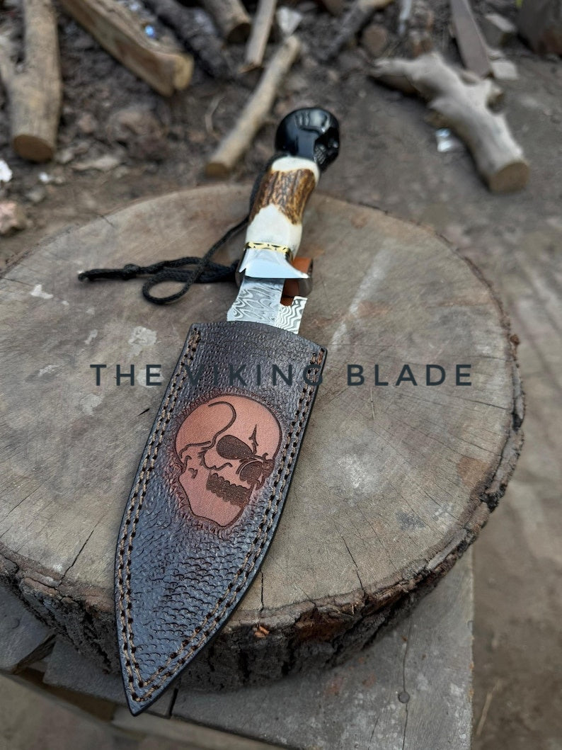 Custom Handmade Stainless Damascus Steel Hunting Knife With Leather Sheath