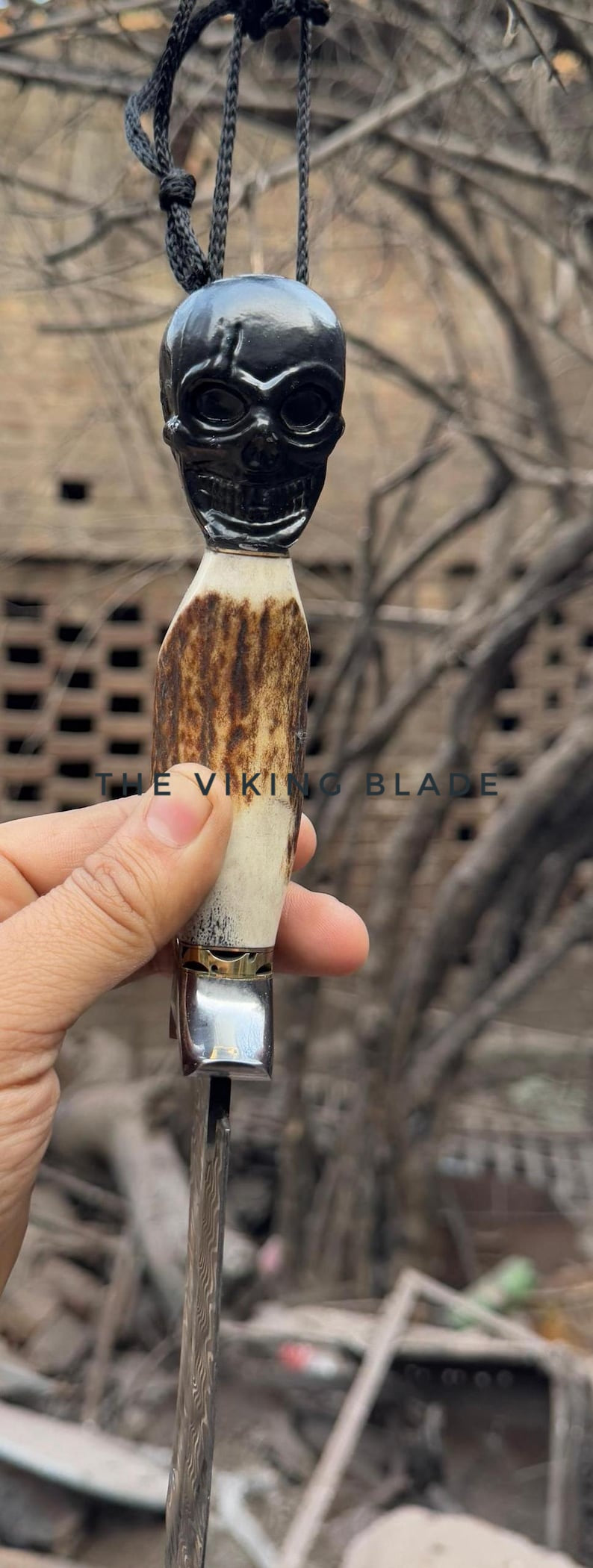 Custom Handmade Stainless Damascus Steel Hunting Knife With Leather Sheath