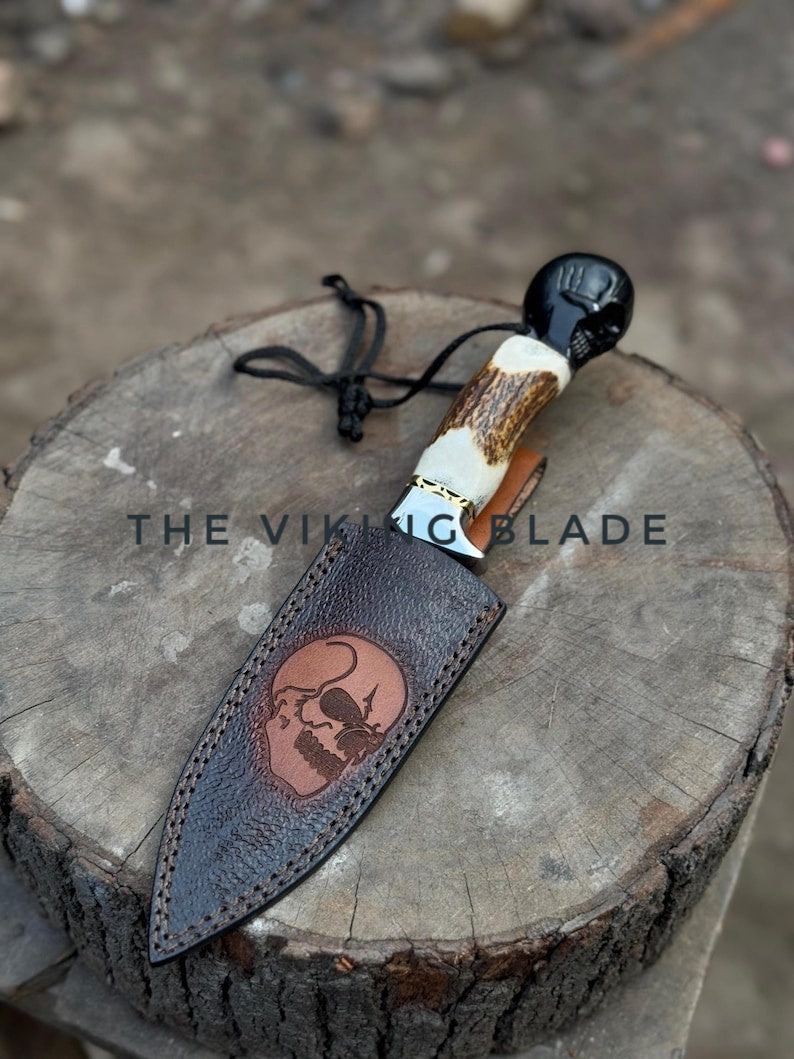 Custom Handmade Stainless Damascus Steel Hunting Knife With Leather Sheath