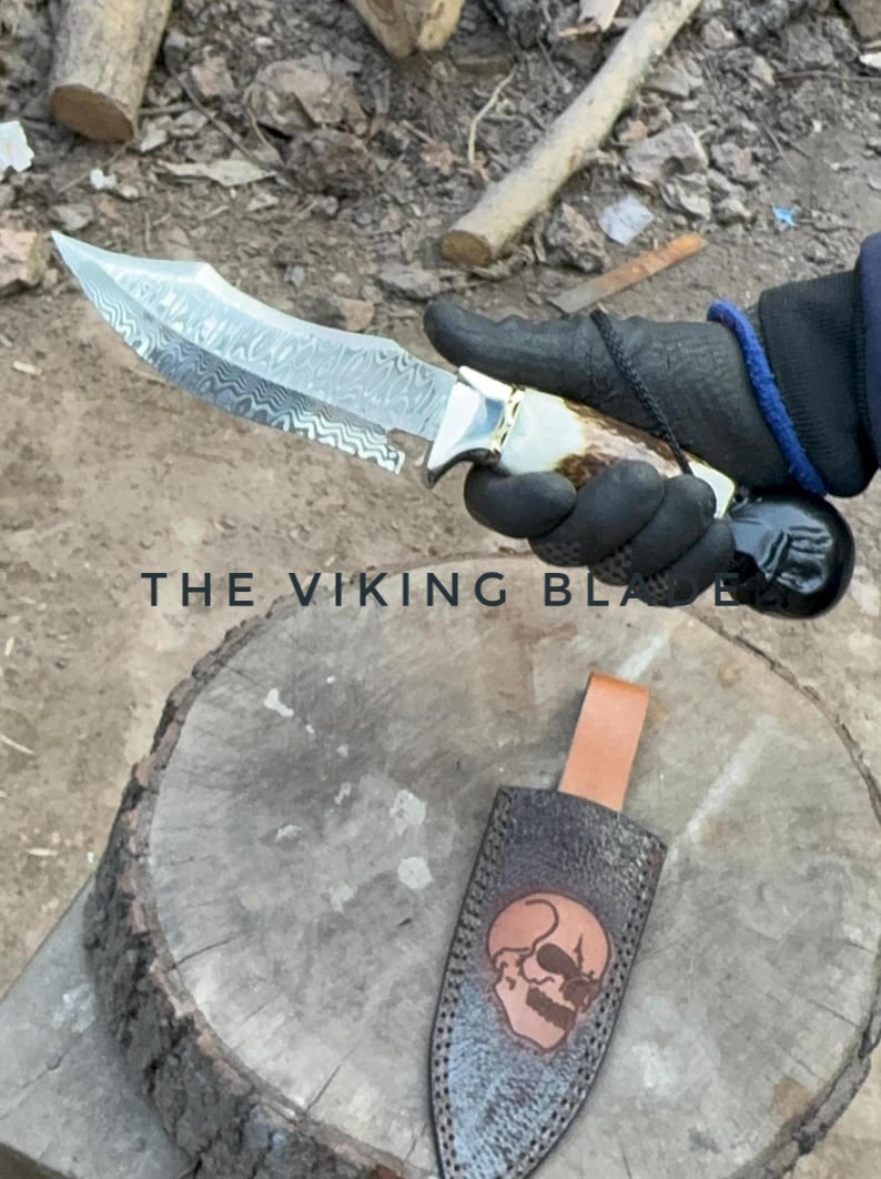 Custom Handmade Stainless Damascus Steel Hunting Knife With Leather Sheath