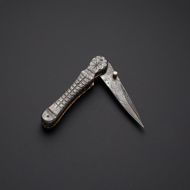Handcrafted Damascus Steel Folding Pocket Knife with Premium Leather Pouch