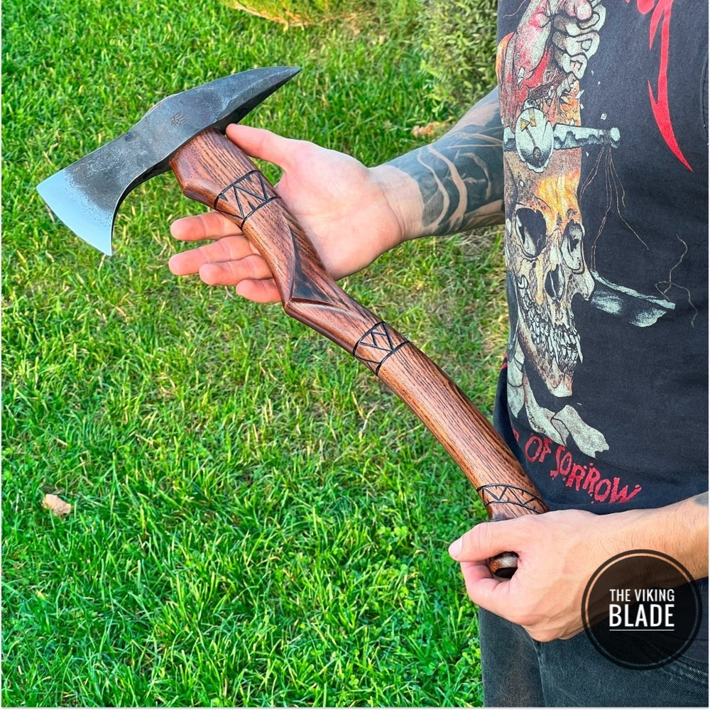Handmade tomahawk axe "Black Hawk" | The Viking Blade |