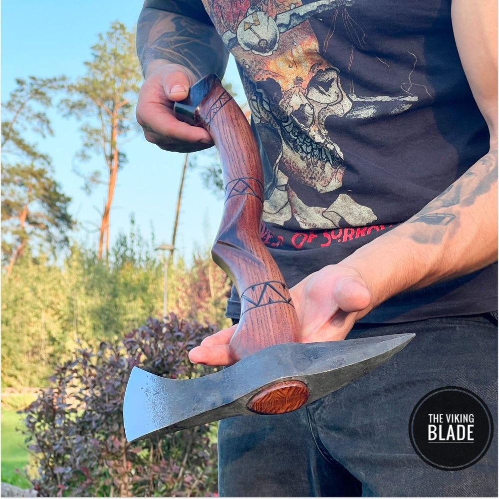 Handmade tomahawk axe "Black Hawk" | The Viking Blade |