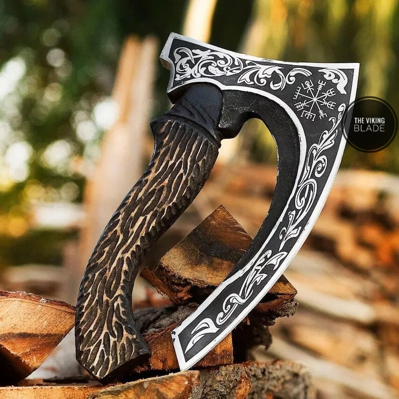 Carbon steel forged pizza axe cutter kitchen tool with durable wooden handle for cutting pizza and flatbreads.