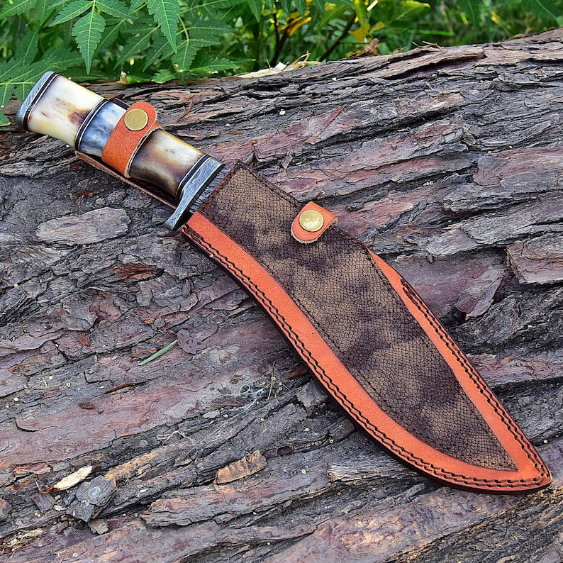 Damascus Steel Kukri Knife - Collectible Hunting Sawback Machete with Leather Sheath