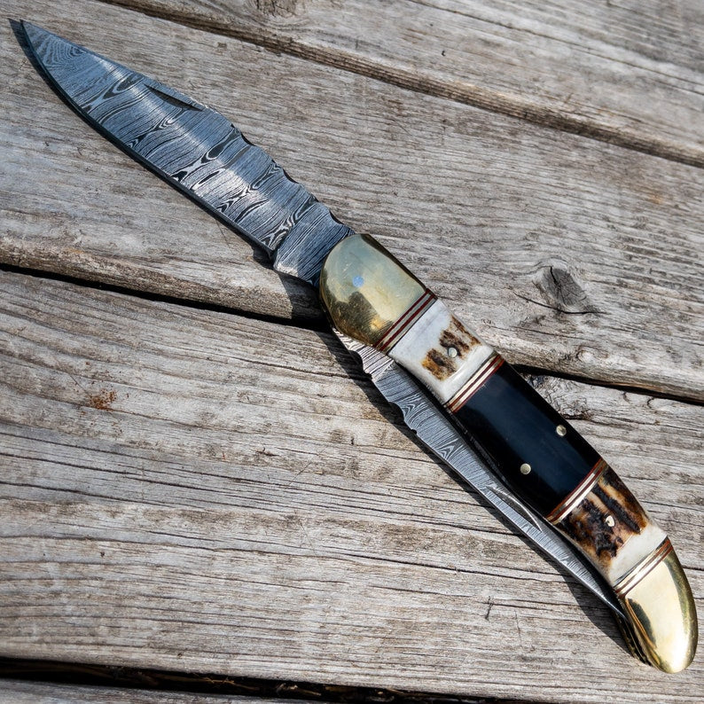 Double Blade Guild Staghorn Damascus Steel Pocket Knife - EDC Pattern Welded Steel Folding Knife | Deer Stag Antler & Buffalo Horn Handle