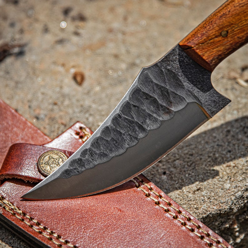 Hunting Knife | Functional Full Tang High Carbon Steel Sharpened Trailing Point Blade w/ Finger Hole - Brown Handle