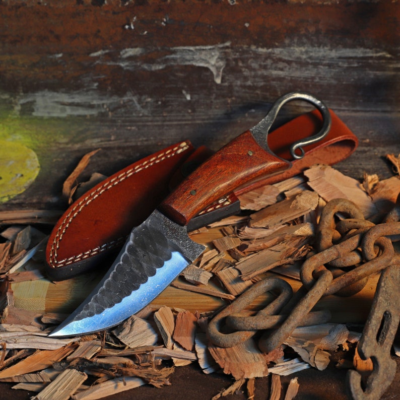 Hunting Knife | Functional Full Tang High Carbon Steel Sharpened Trailing Point Blade w/ Finger Hole - Brown Handle