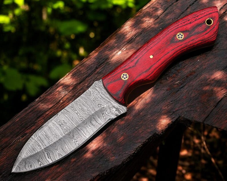 Custom Handmade Damascus Steel Hunting Knife With Leather Sheath