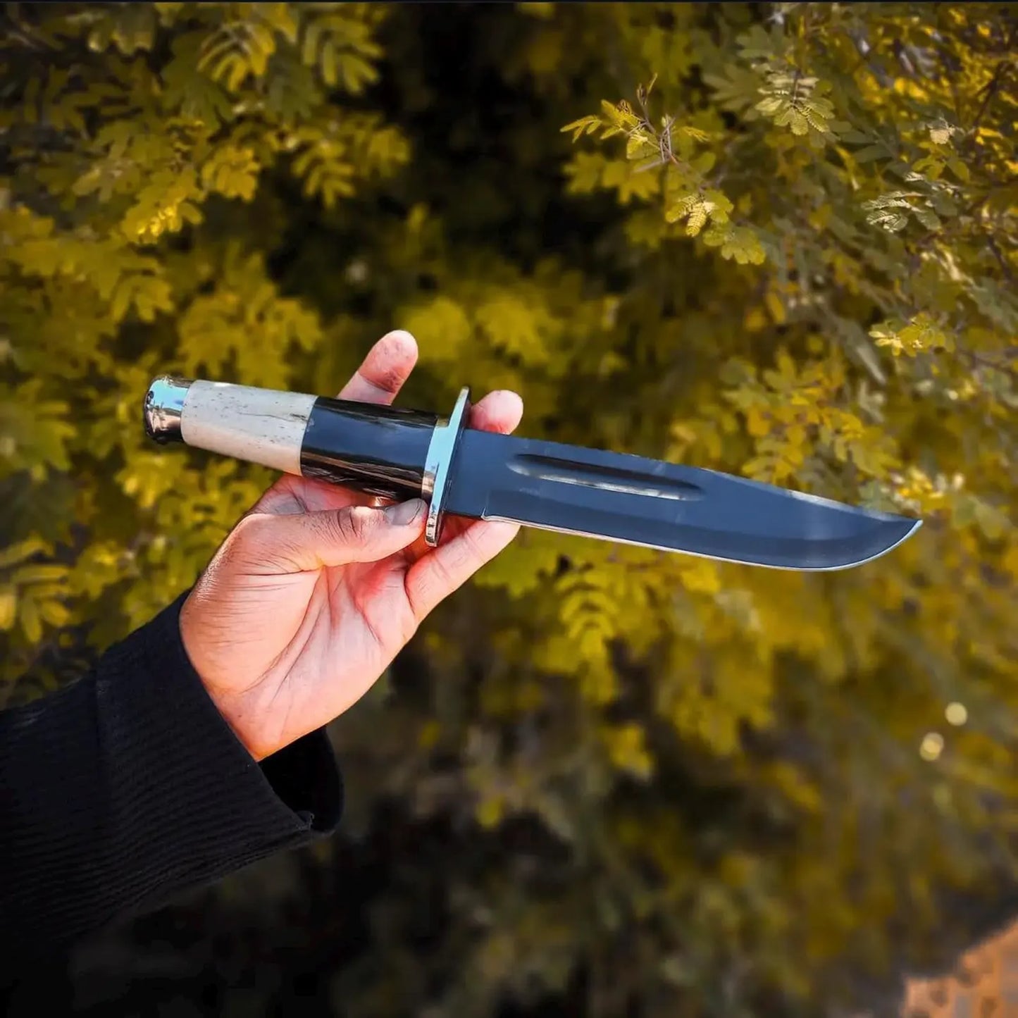 Handmade Stainless Steel Fixed Blade Knife · 11" Overall · Bull Horn & Camel Bone Handle · Full Tang Design