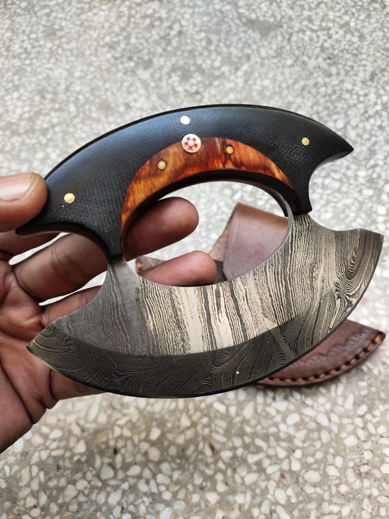 Full set of custom Damascus steel hunting knife with premium leather sheath
