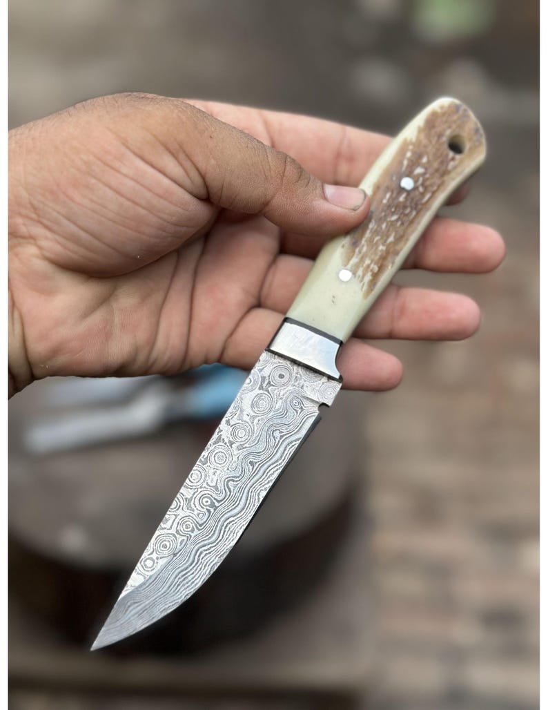 Handmade Damascus Steel Skinner Knife