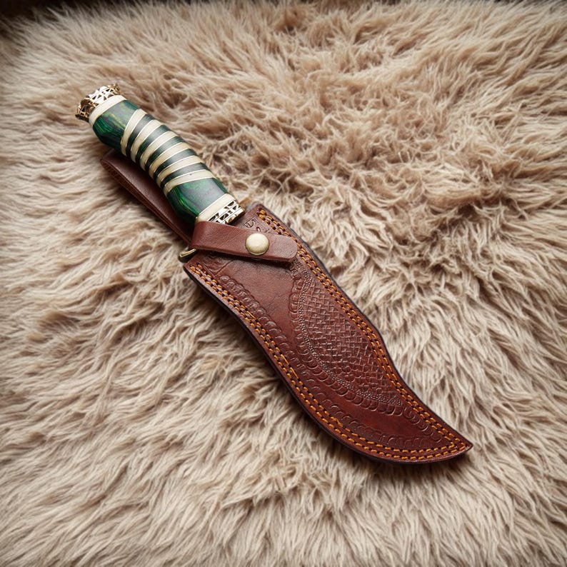 Custom Handmade Damascus Steel Hunting Knife With Leather Sheath