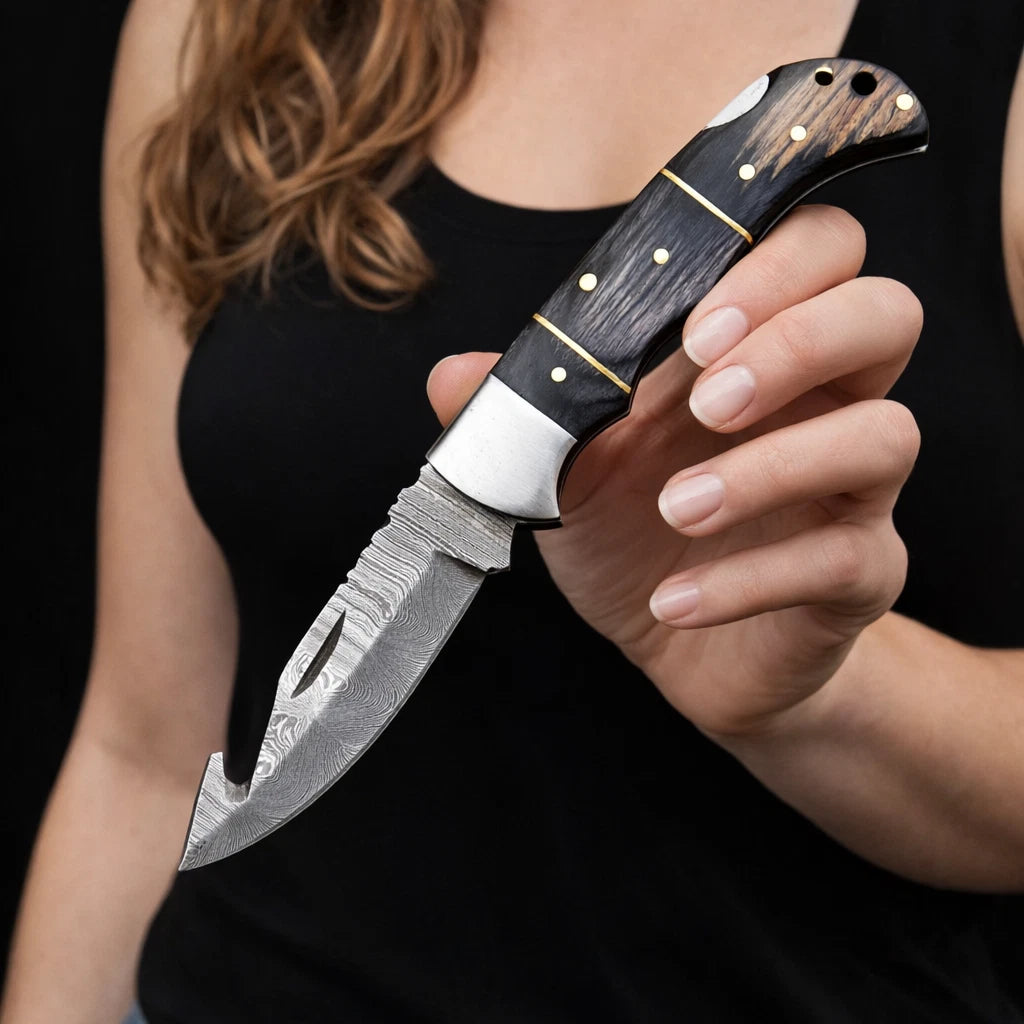 Handcrafted Damascus Steel Gut Hook Blade Pocket Survival EDC Knife With Sheath