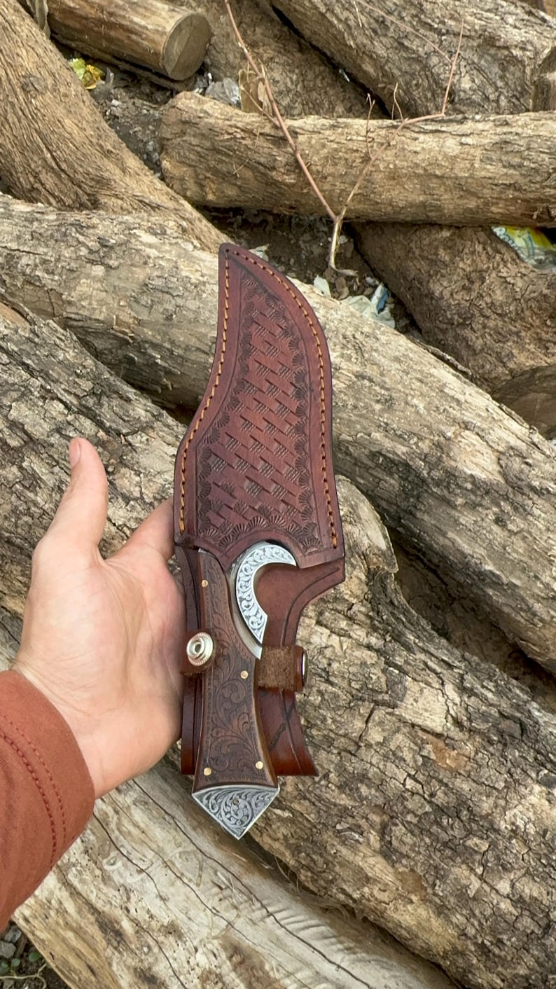 Hand Engraved Camping Hunting Knife With Leather Sheath