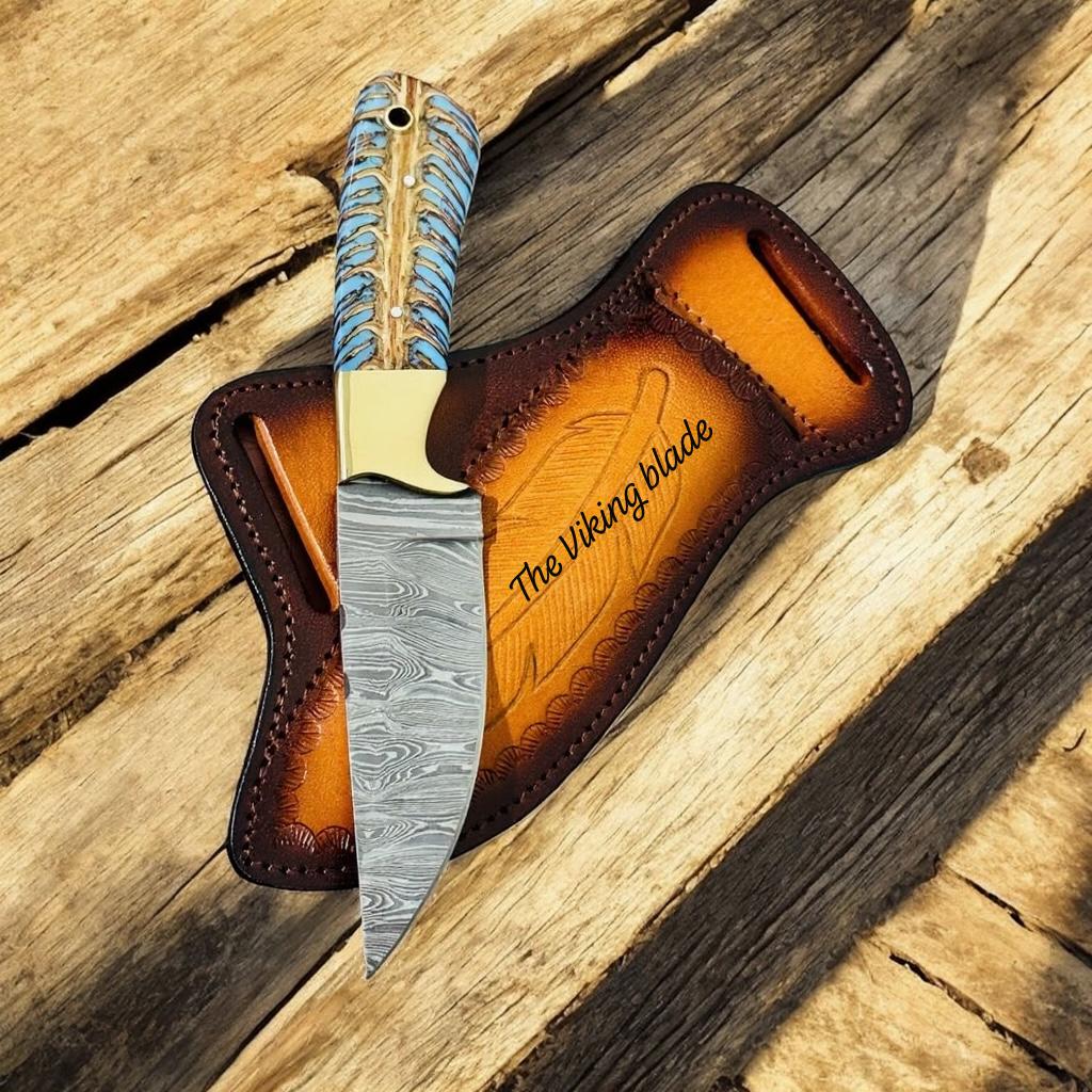 4.25” Western Ranchers Knife With Turquoise Pine Cone
