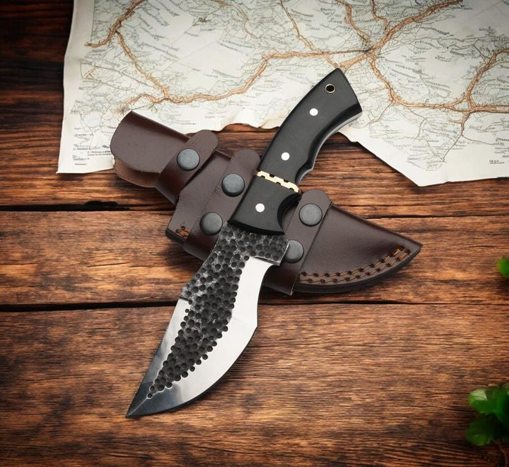 Stracker Handel Handmade Tracker Knife with Hammered Finish Blade and G10 Handle – Lea ...