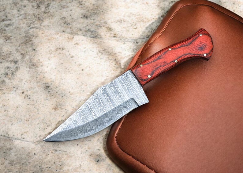 Damascus Steel Hunting Knife Red Wood Handle With Leather Sheath