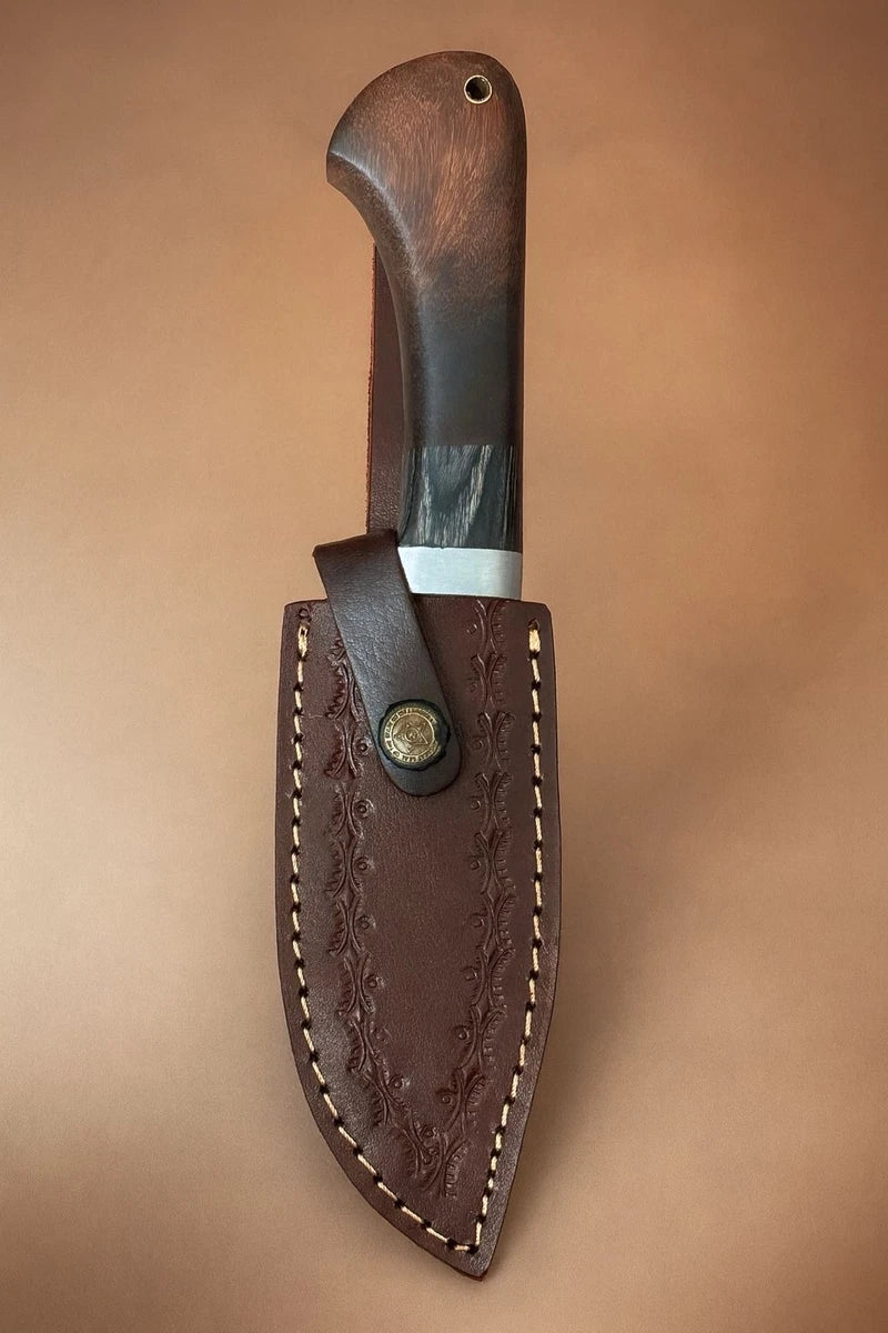 Handmade Damascus Steel Knife - Fixed Blade - Wood & Guard Handle