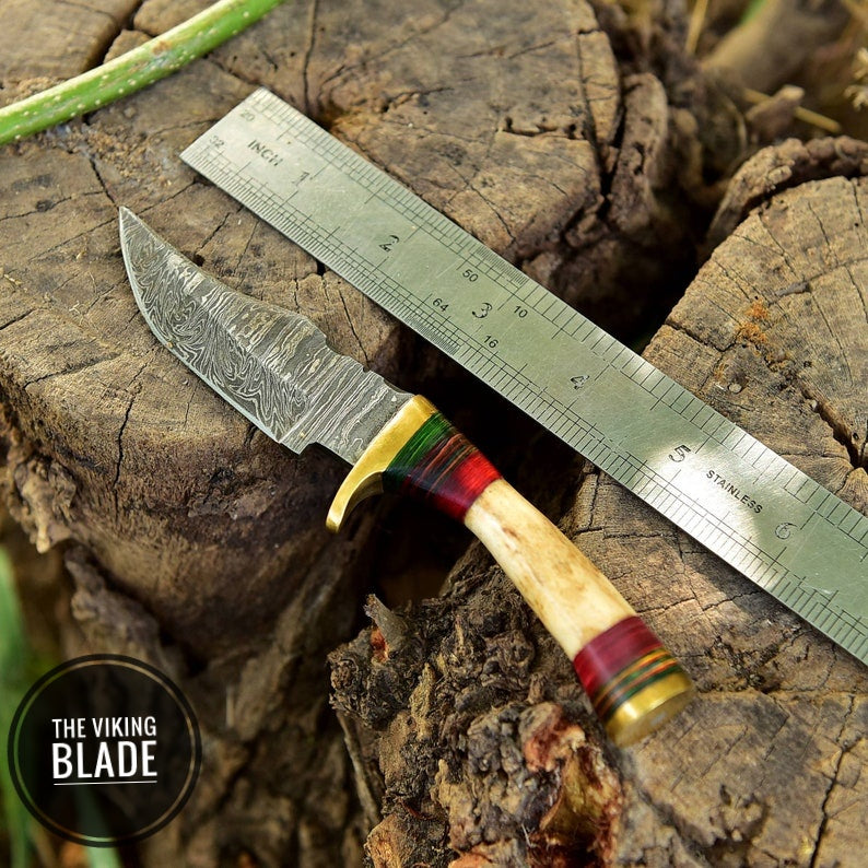 Handmade Damascus Skinning Hunting Fix Blade Knife Stag Antler & Brass Guard Comes With Genuine Leather Sheath
