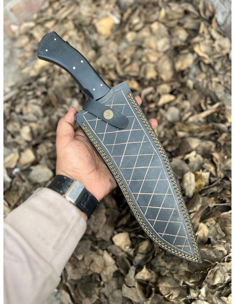 Hand-Forged High Carbon Steel Hunting Knife