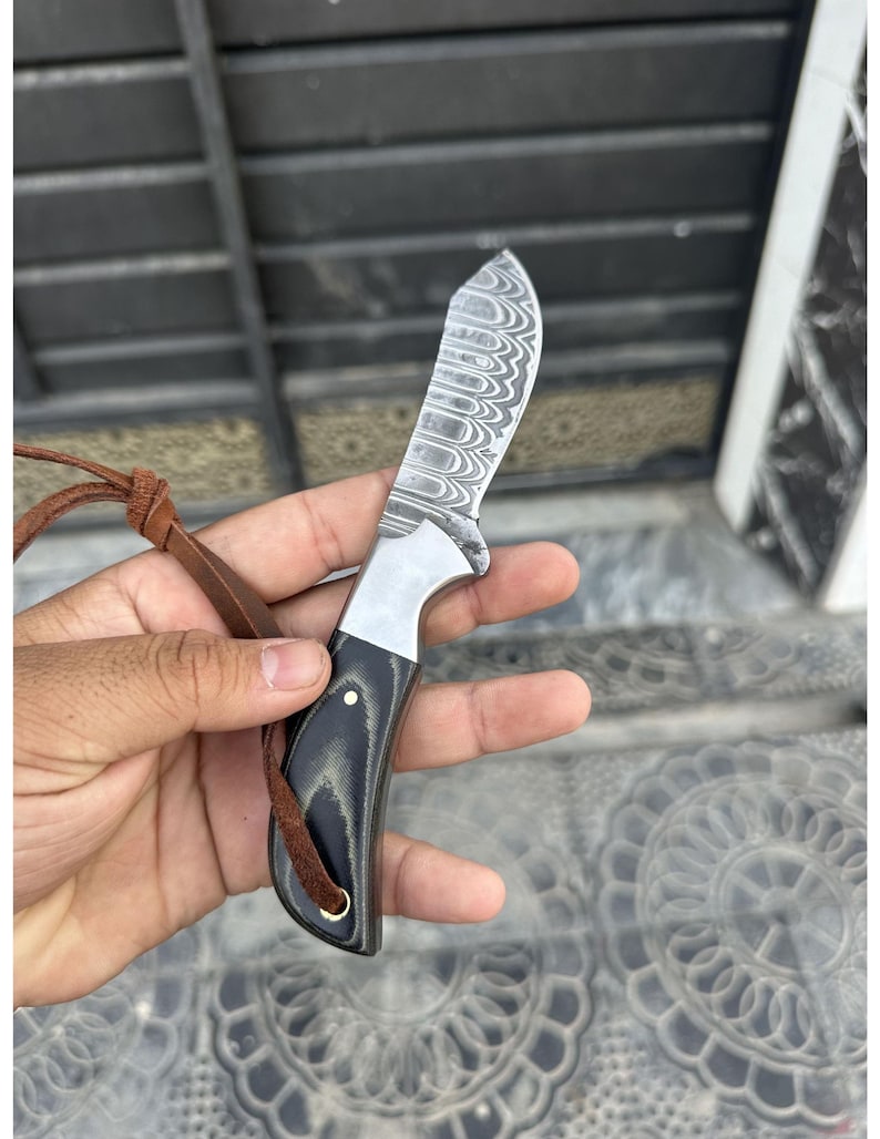 Handmade Damascus Steel Skinner Knife