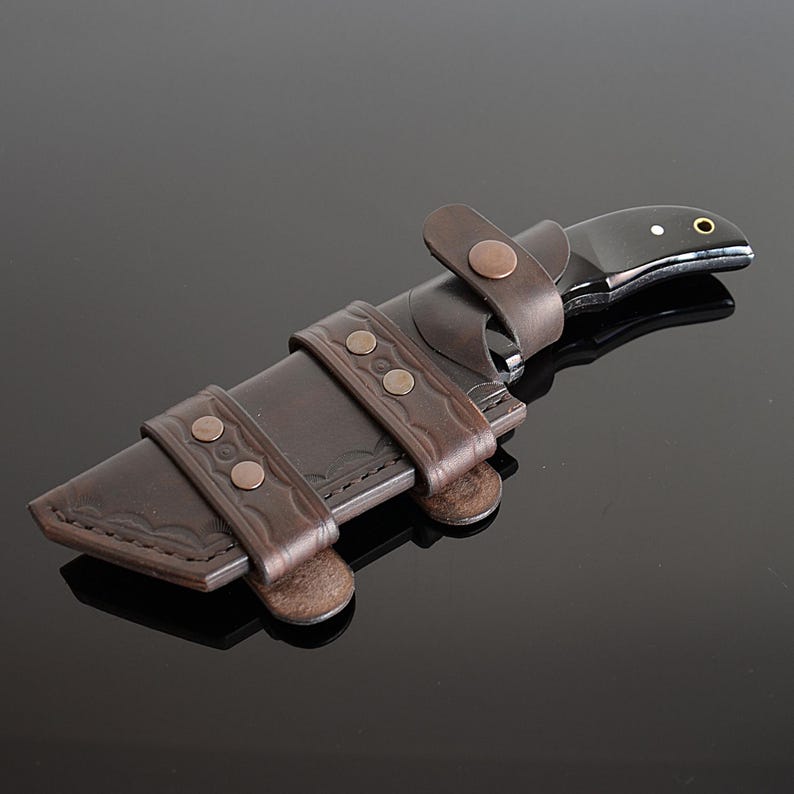 Full Tang Damascus Tanto Knife with Black Buffalo Horn Handle and Handmade Horizontal Leather Belt Sheath