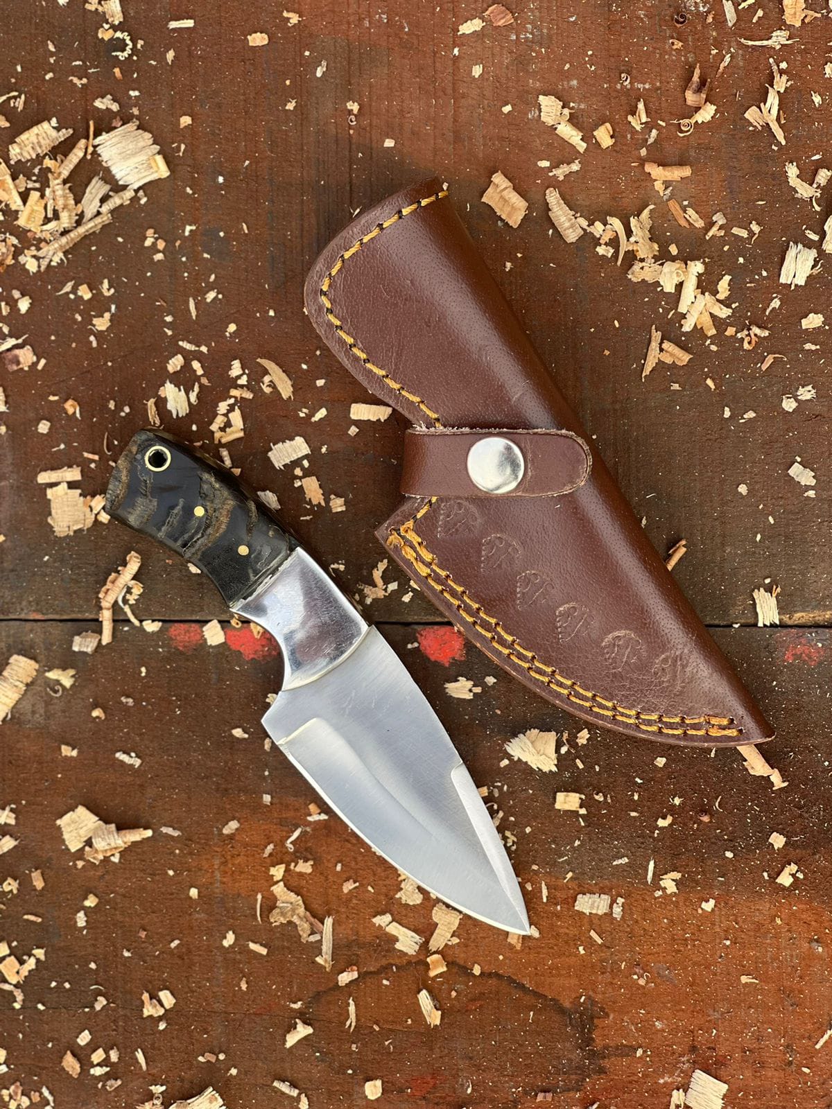 Custom Handmade Fixed Blade Skinner Knife With Leather Sheath