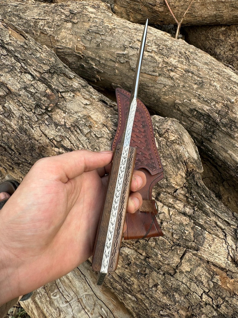 Hand Engraved Camping Hunting Knife With Leather Sheath