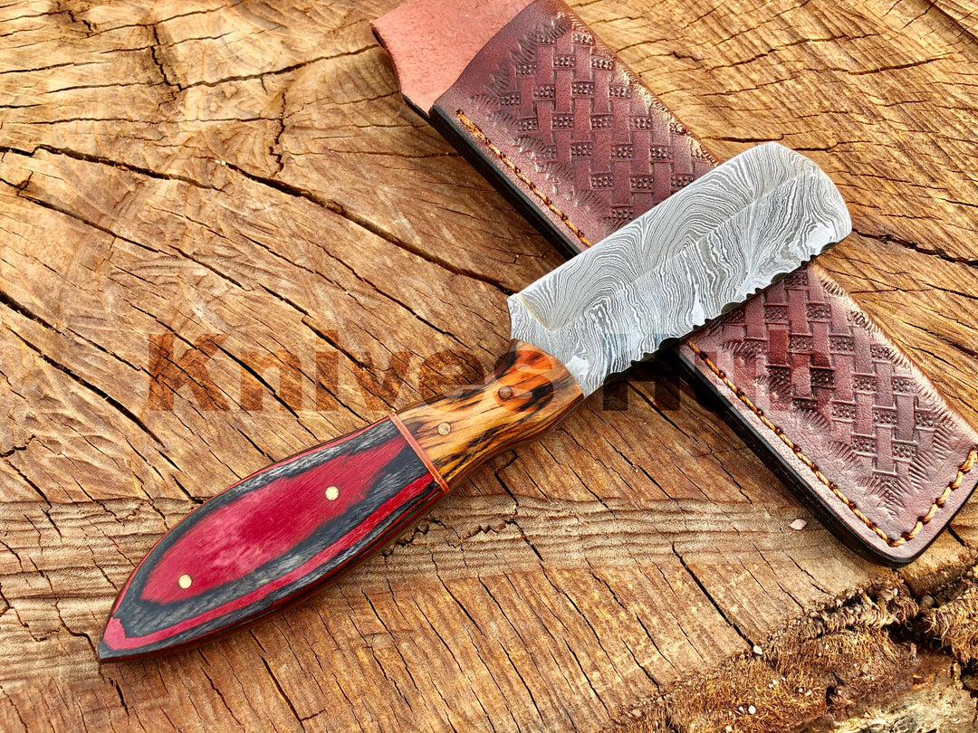 Custom Handmade CowBoy Bull Cutter Knife Hand Forged Damascus EDC Knife With Leather Sheath