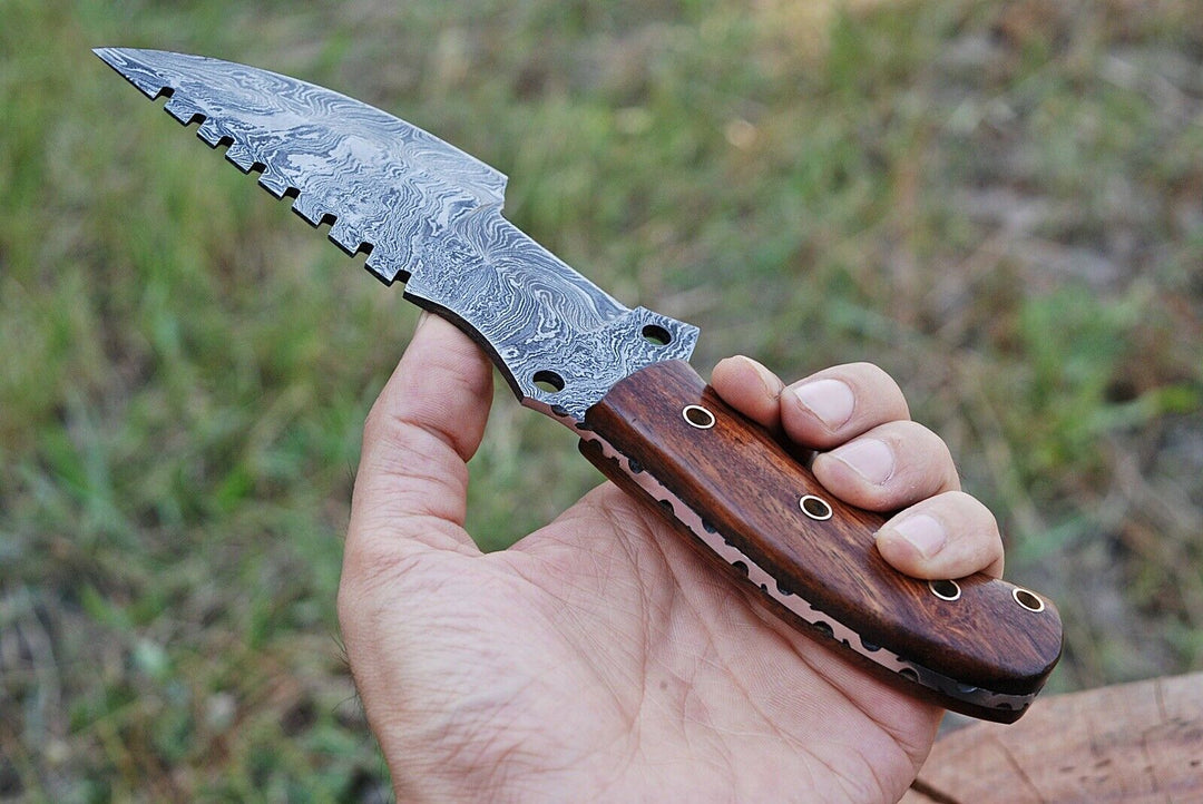 CUSTOM HAND FORGED DAMASCUS STEEL KNIFE TRACKER KNIFE