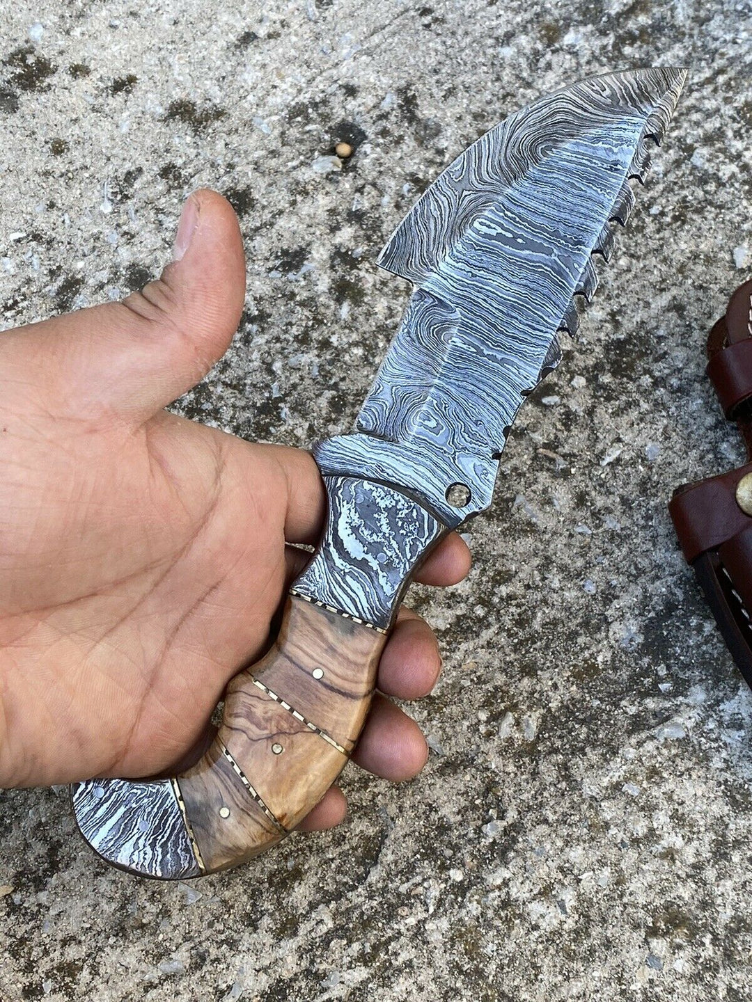 CUSTOM HANDMADE DAMASCUS STEEL HUNTING TRACKER KNIFE