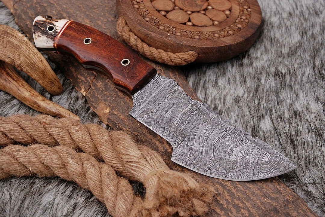 CUSTOM HAND FORGED DAMASCUS STEEL KNIFE TRACKER KNIFE