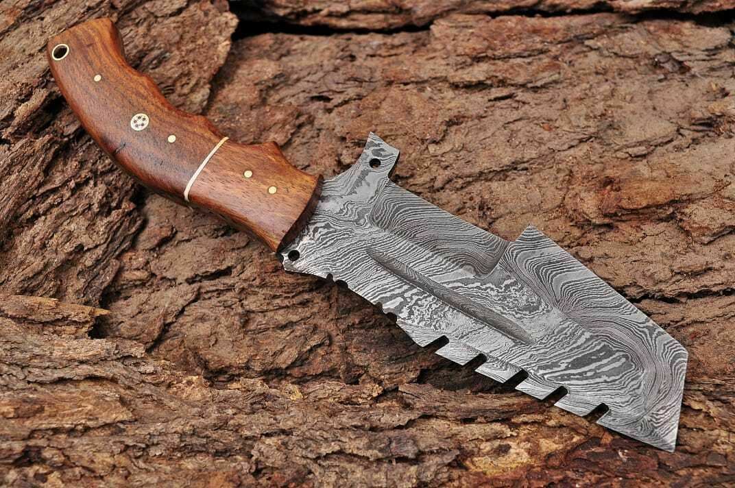 Handmade Damascus Steel Hunting Tracker Knife "Rose Wood handle