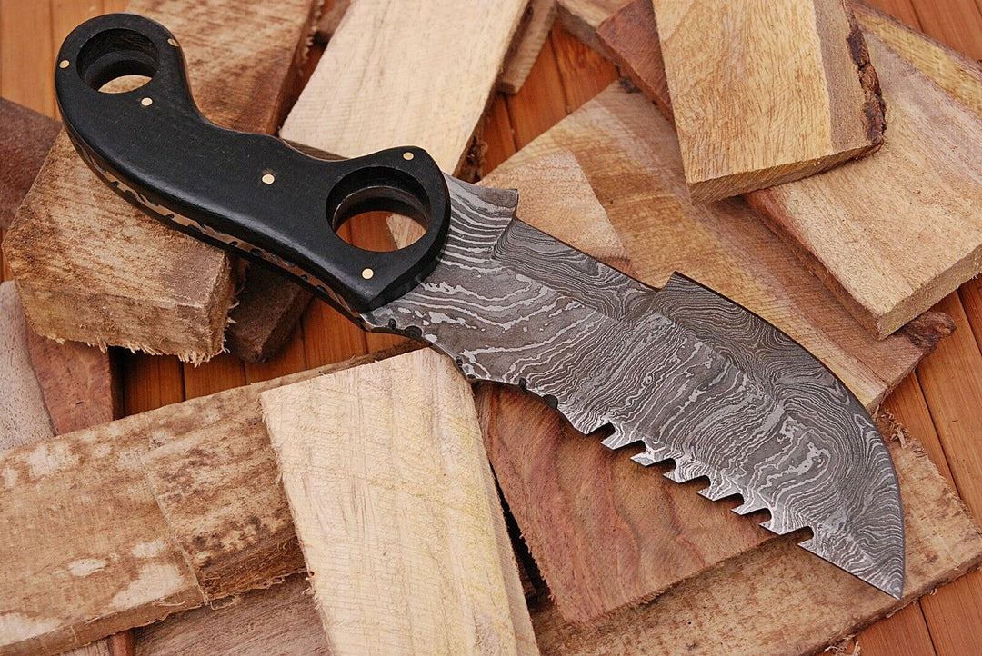 CUSTOM HANDMADE DAMASCUS STEEL HUNTING / TRACKER KNIFE