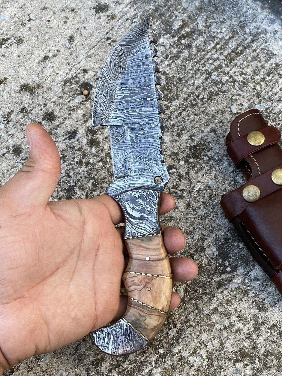 CUSTOM HANDMADE DAMASCUS STEEL HUNTING TRACKER KNIFE